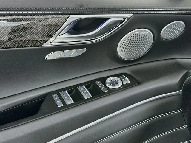 New 2026 White Genesis 3.5T e-SC image 11