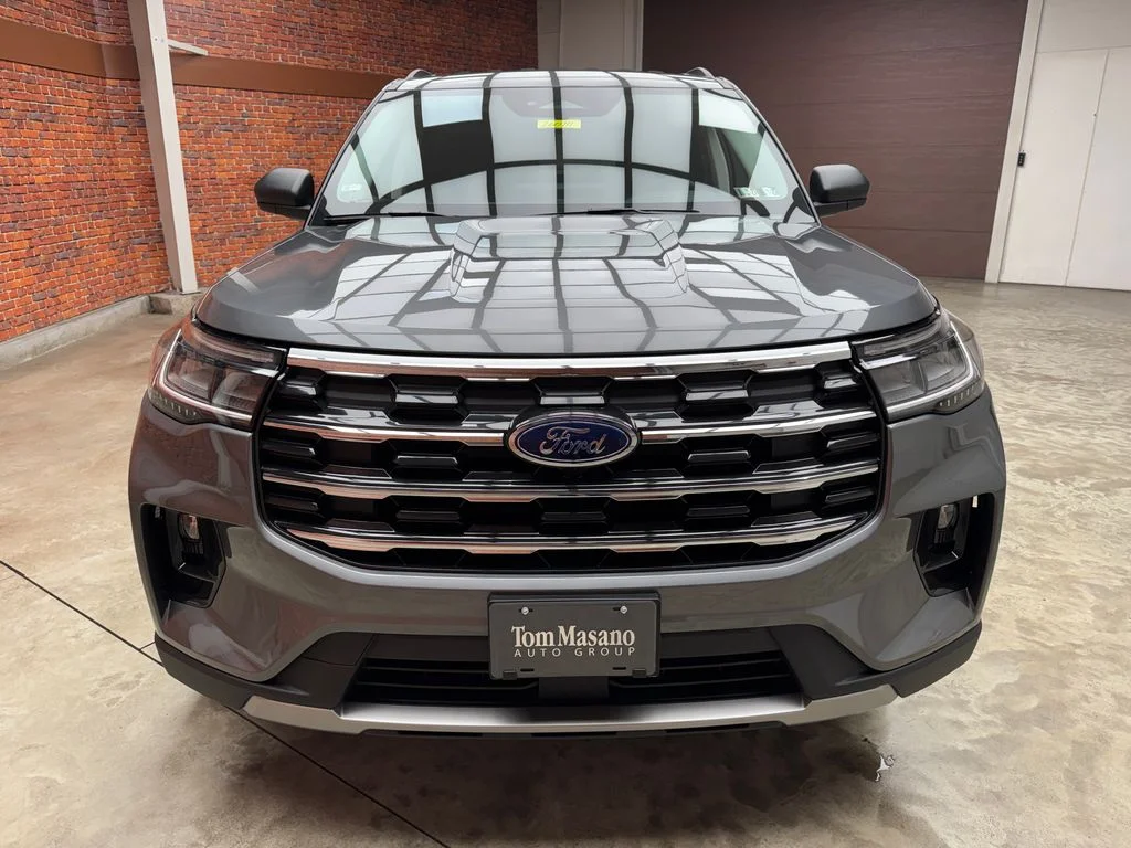 New 2026 Carbonized Gray Metallic Ford Active image 8