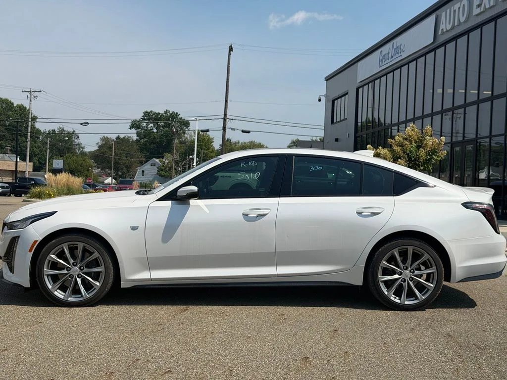 Used 2020 White Cadillac Sport image 2