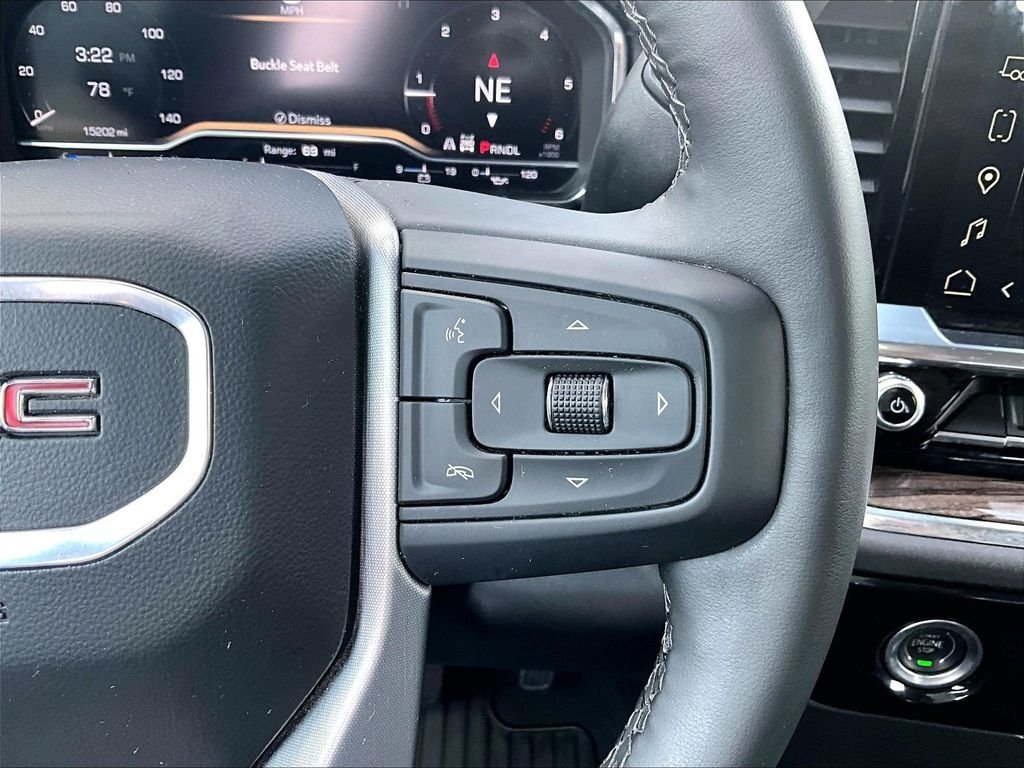 Used 2024 White GMC Elevation image 24