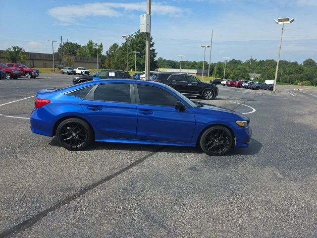 Used 2024  Honda Sport image 2