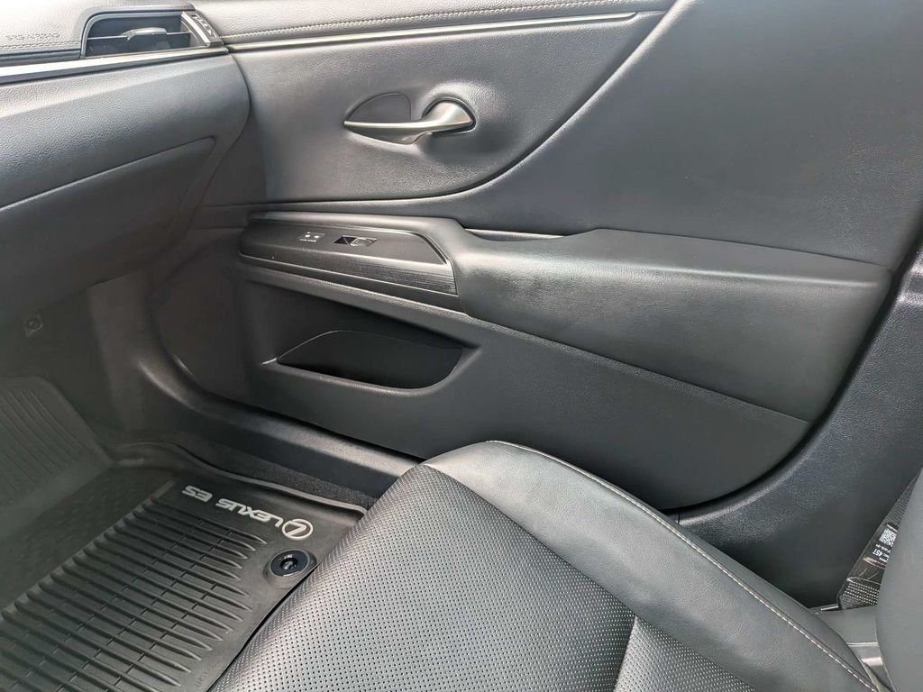Used 2021 Silver Lexus 350 image 22