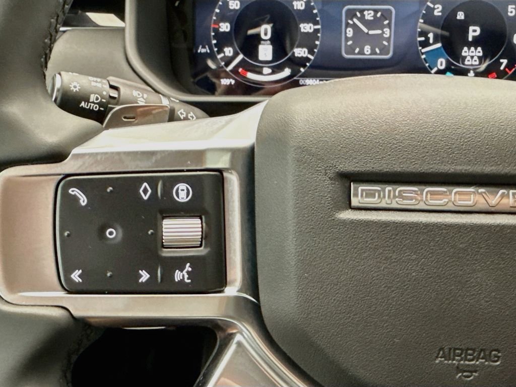Certified Used 2025 Fuji White Land Rover S image 11