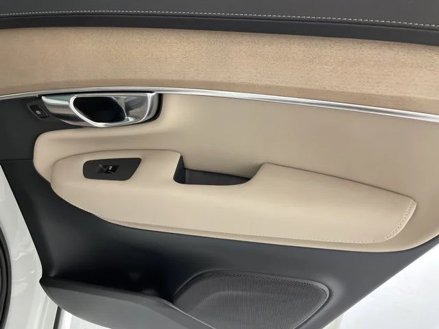 2026 Volvo XC90 Plus - Photo 42