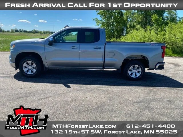 Used 2023 Gray Chevrolet LT image 5