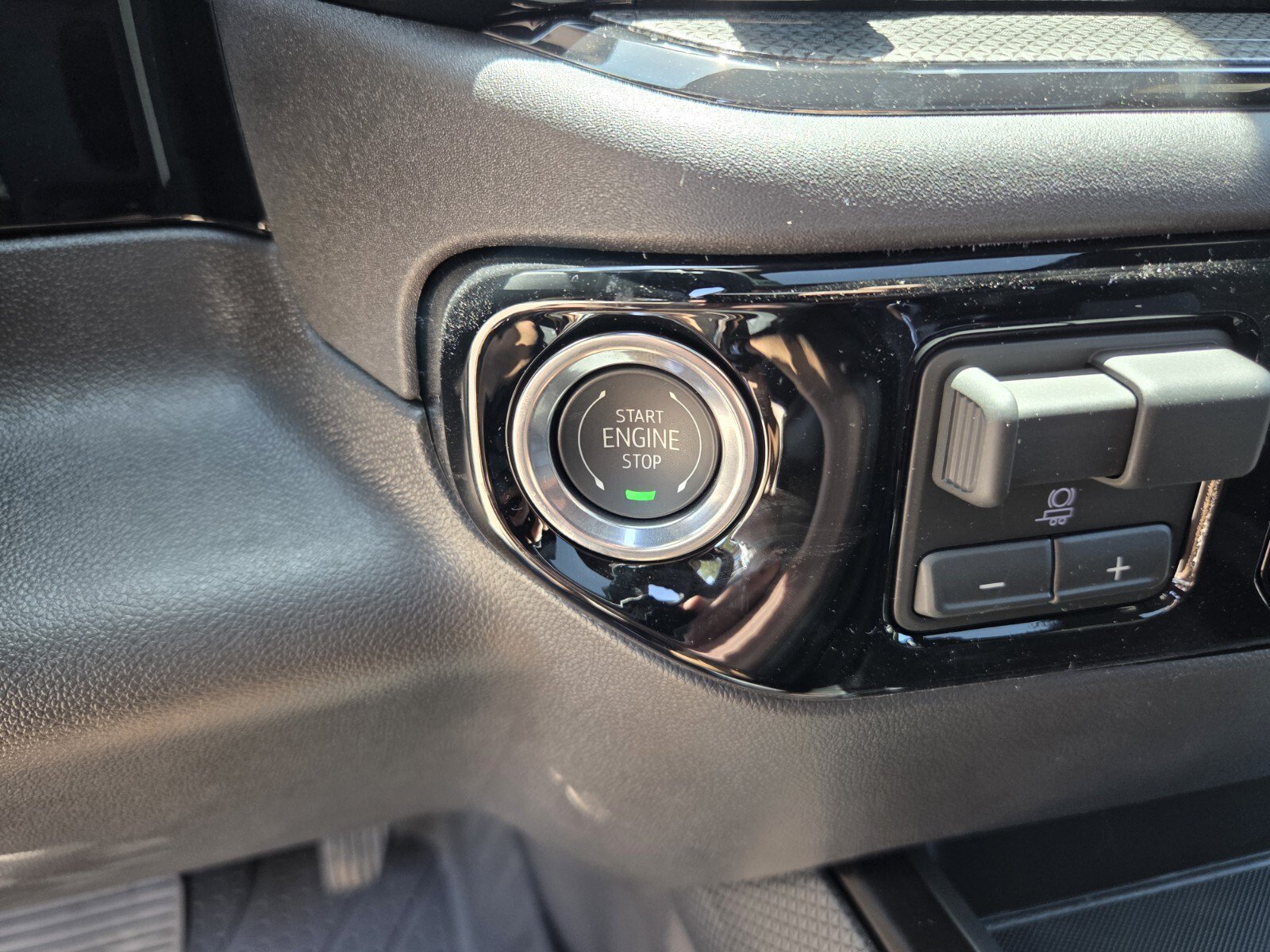 2026 Chevrolet Silverado 1500 ZR2 - Photo 30
