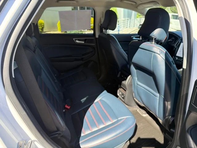 Used 2022 White Ford SEL image 28