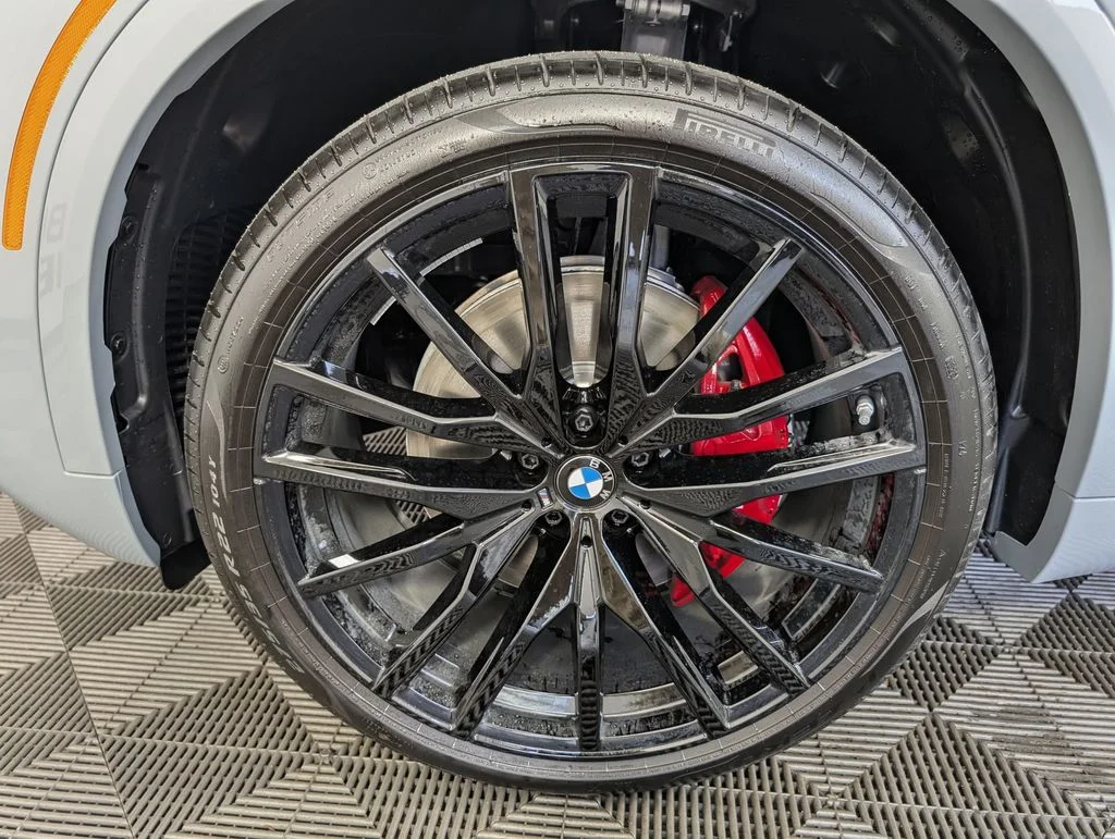 New 2026 Gray BMW xDrive40i image 10