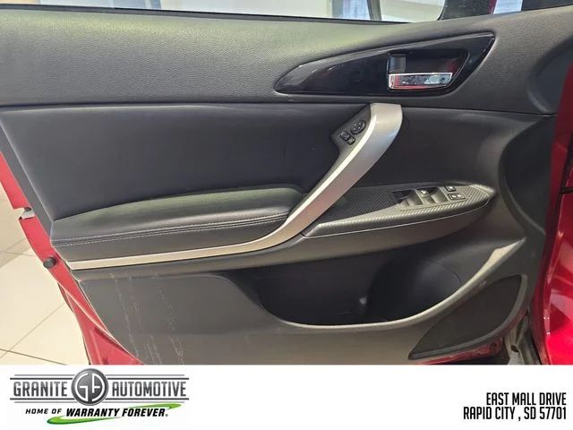 Used 2025 Red Mitsubishi SE image 11