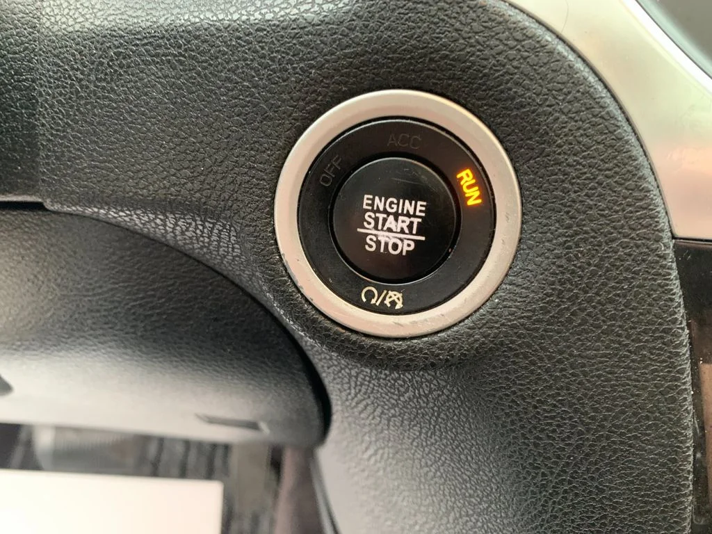 Used 2017 Silver Chrysler C image 26