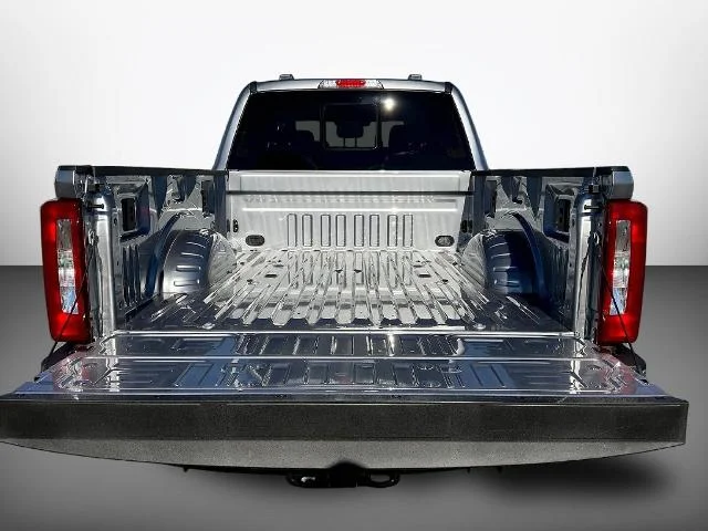 New 2027 Iconic Silver Metallic Ford F-250® XLT image 53