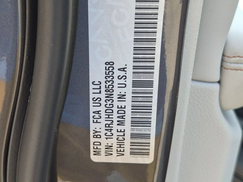 Used 2022 Gray Jeep Overland image 35