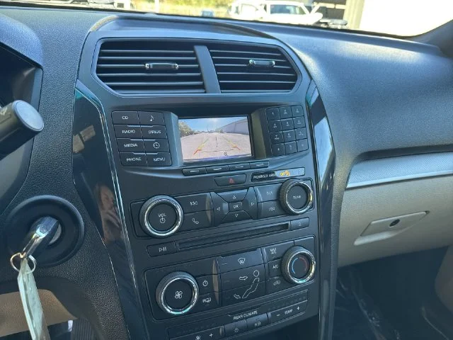 Used 2017 Blue Ford Base image 23
