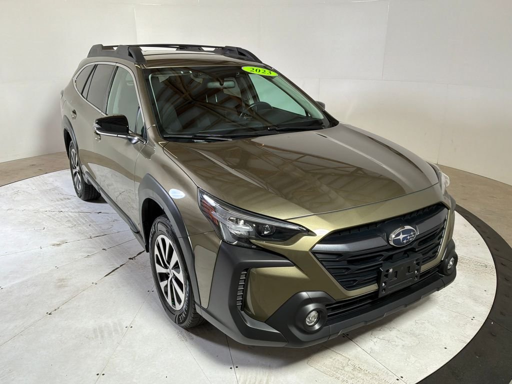 2023 Subaru Outback Premium's photo