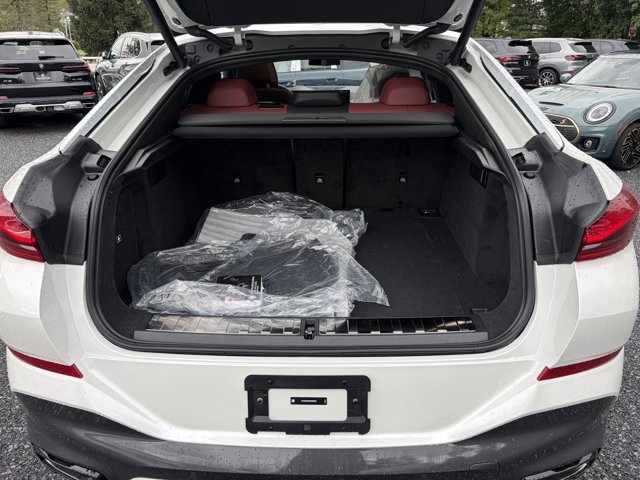 New 2027 Mineral White Metallic BMW xDrive40i image 8