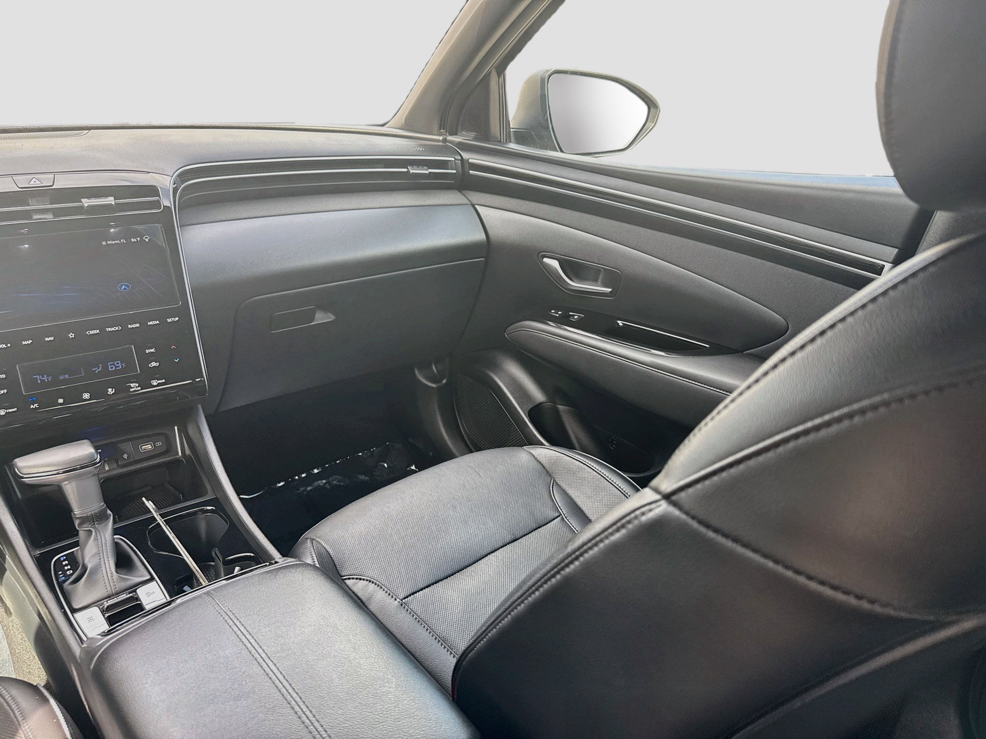 Used 2024 California Sand Hyundai Limited image 19