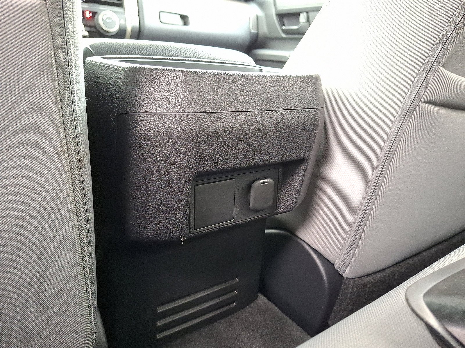 2024 Toyota Tacoma SR5 - Photo 12