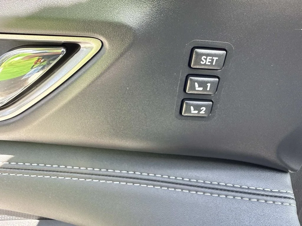 Used 2024 Silver Subaru Limited image 21