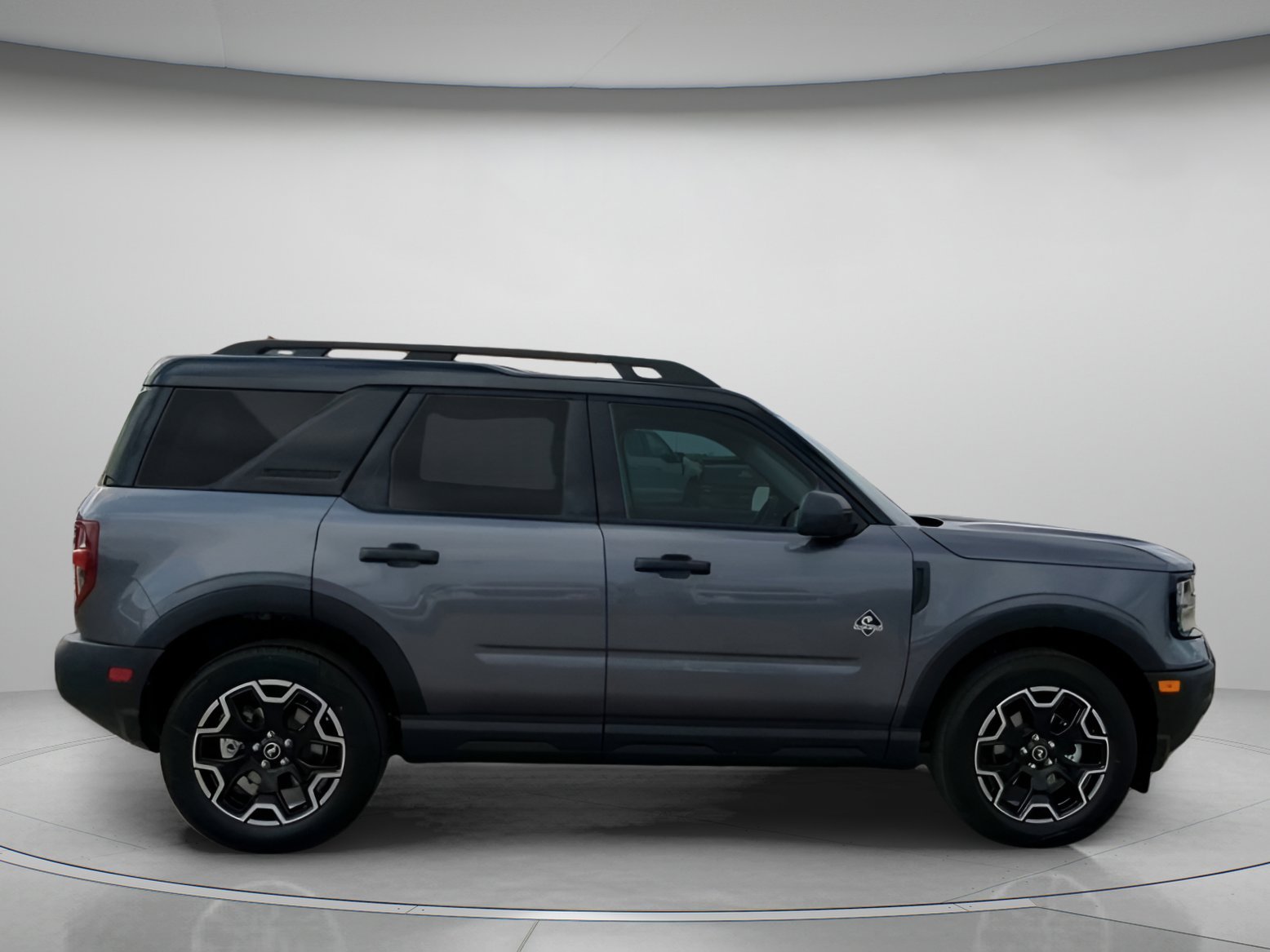 New 2026 Carbonized Gray Metallic Ford Outer Banks® image 29