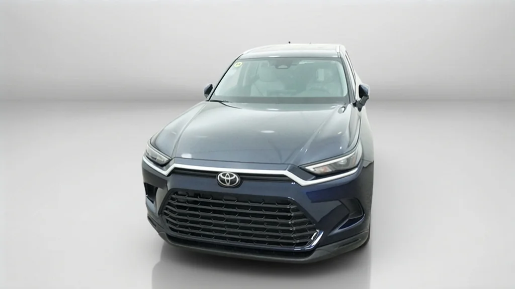 New 2026 Blueprint Toyota Hybrid XLE image 16