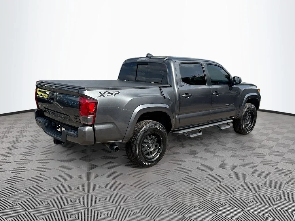 Used 2020 Gray Toyota SR5 image 6