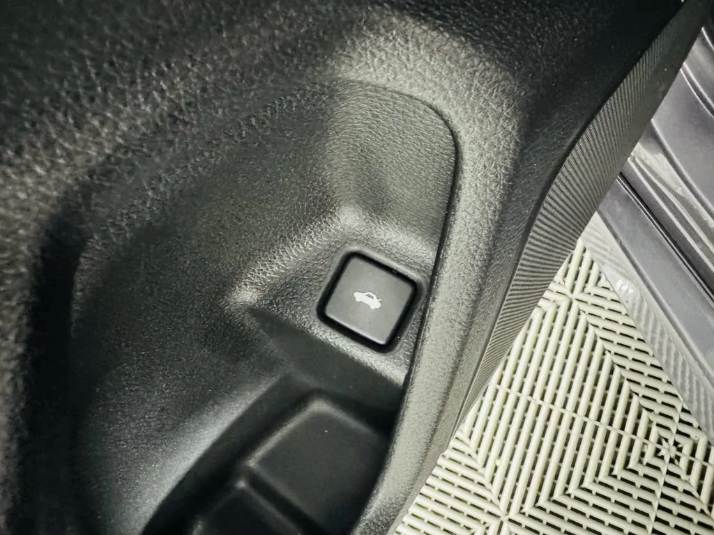 Used 2020 Gray Honda EX-L image 8
