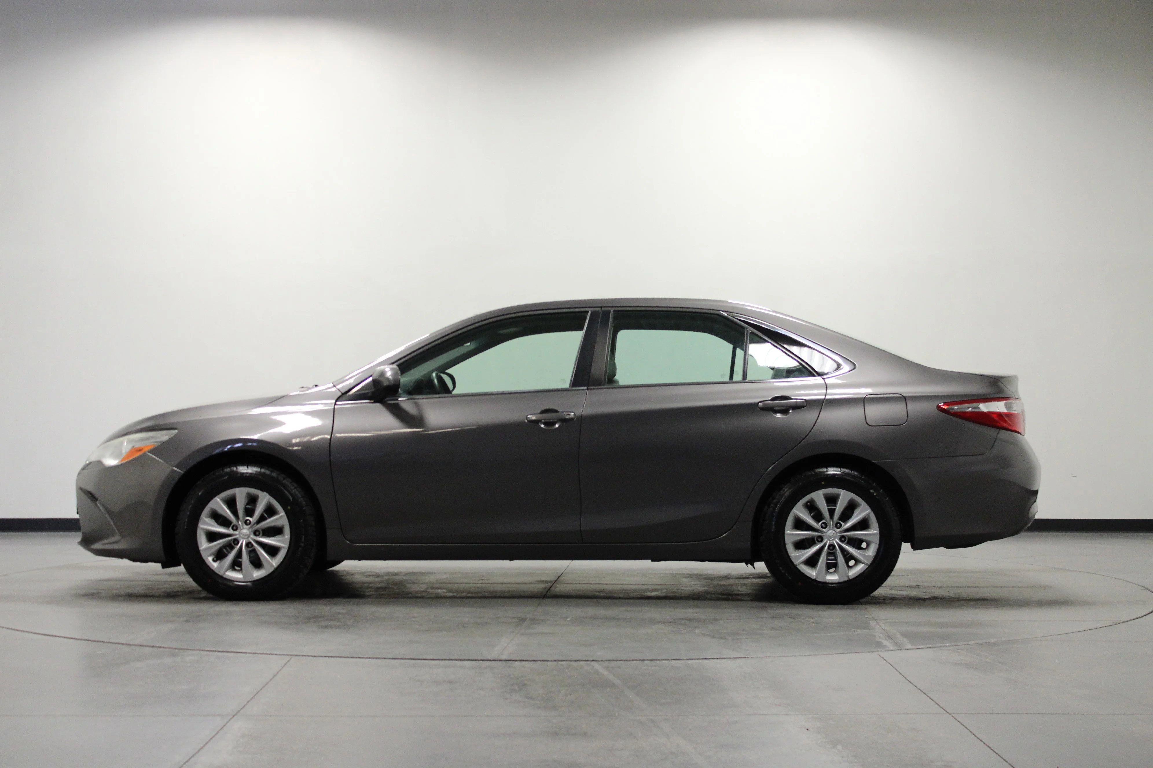 Used 2017 Predawn Gray Mica Toyota LE image 7