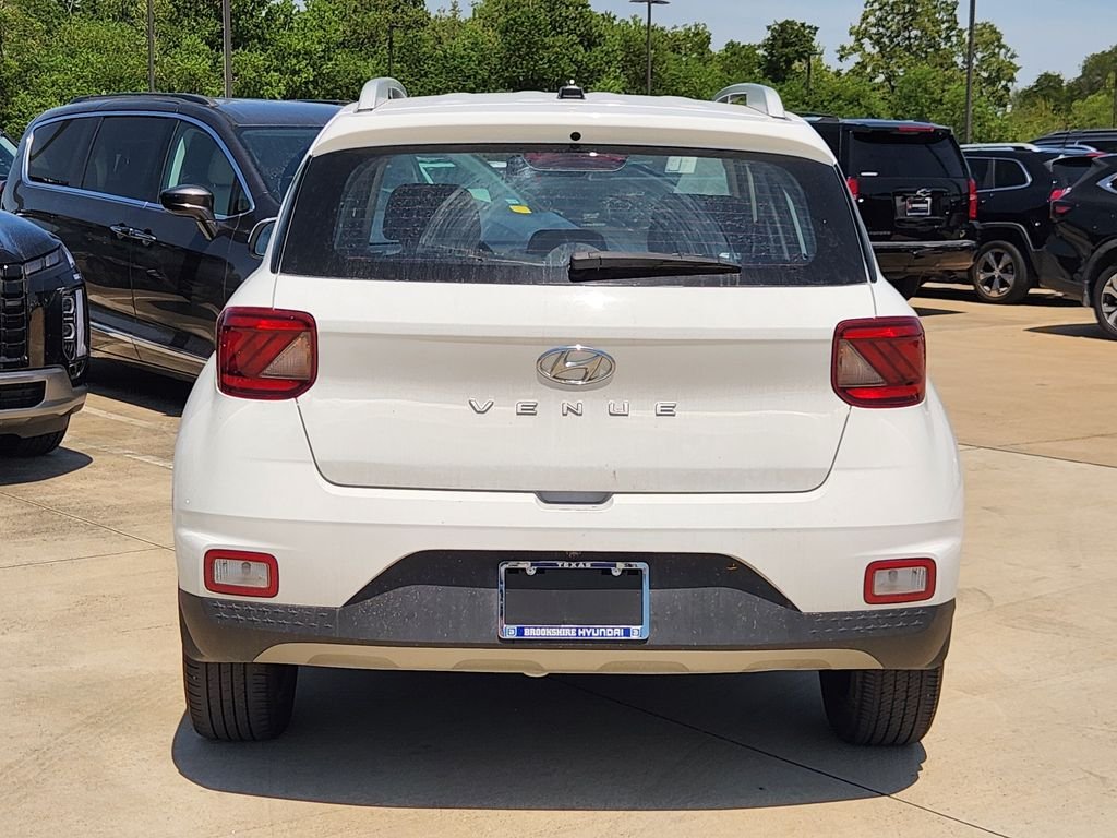 Used 2024 Lunar White Hyundai SEL image 8