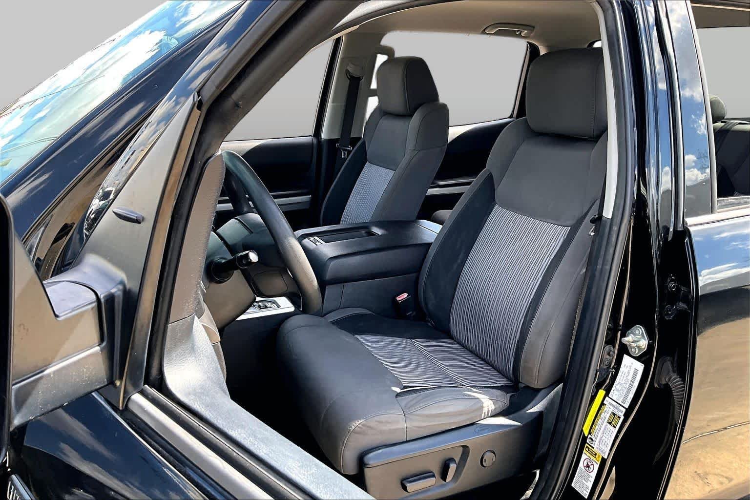 Used 2014 Black Toyota SR5 image 8