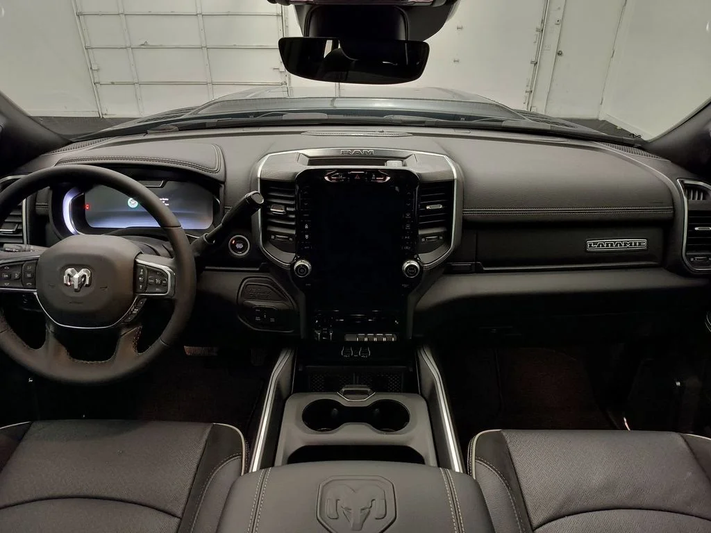 Certified Used 2025 Diamond Black Crystal Pearlcoat Ram Laramie image 12