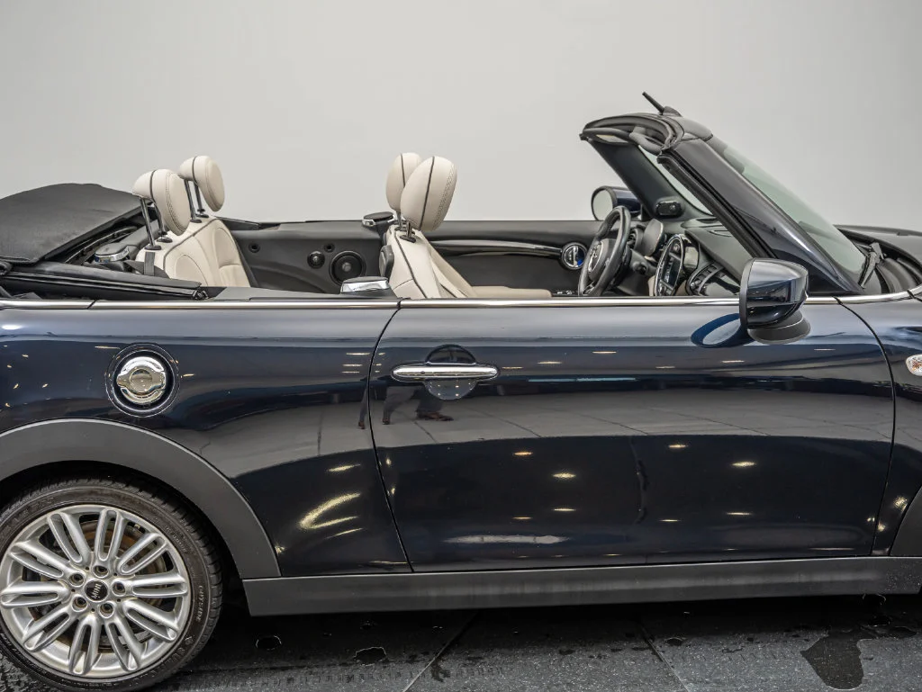 Used 2021 Mini Yours Enigmatic Black Metallic MINI Iconic image 23
