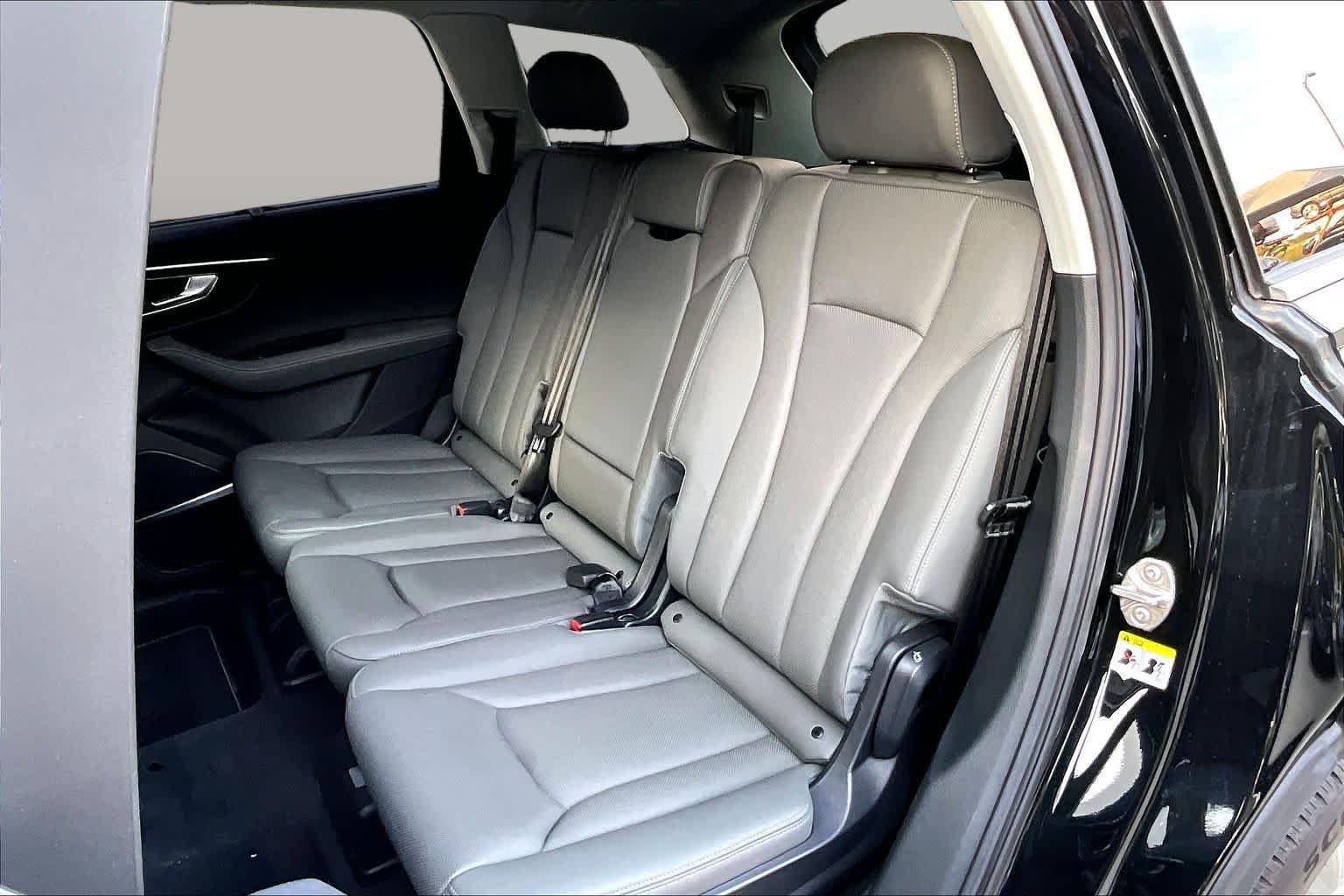 Used 2025 Mythos Black Metallic Audi Premium Plus image 19