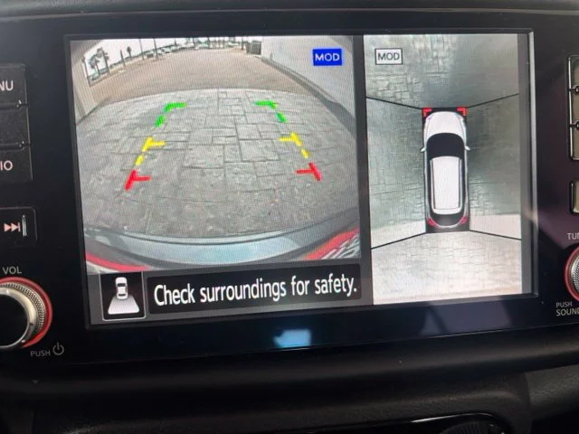 Used 2023 Gray Nissan SR image 12