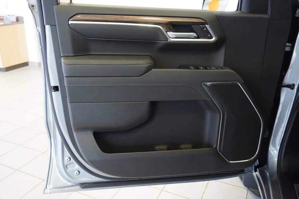 New 2026 Sterling Gray Metallic Chevrolet RST image 20