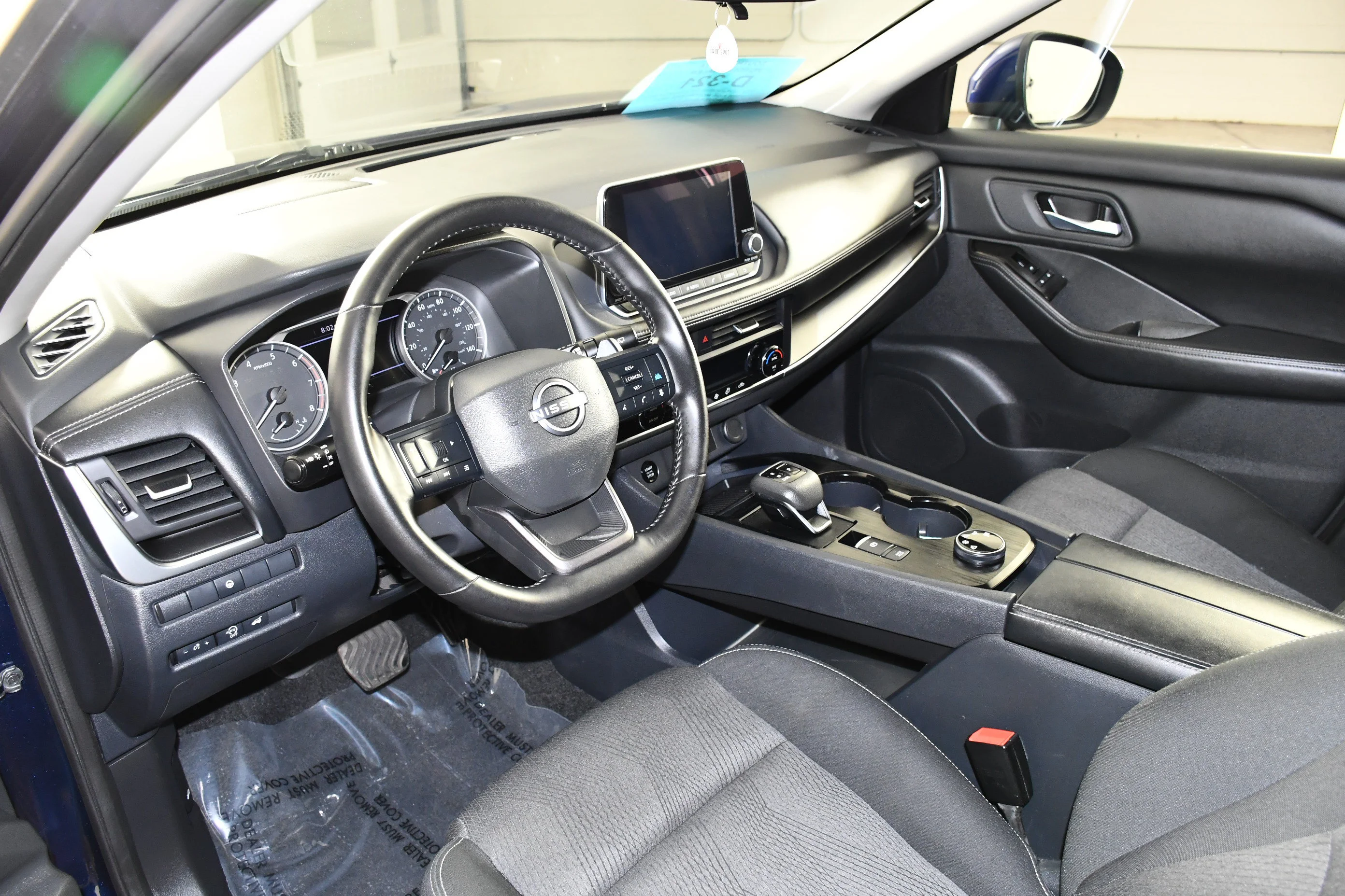Used 2025 Deep Ocean Blue Pearl Nissan SV image 2