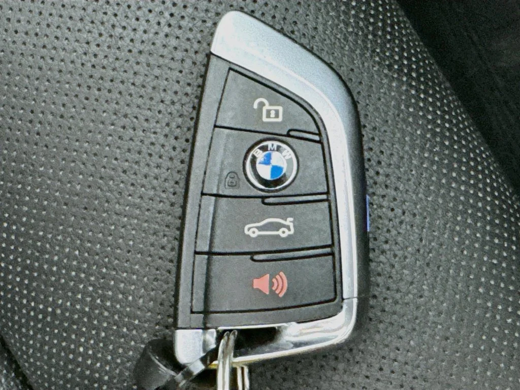 Used 2017 Glacier Silver Metallic BMW xDrive50i image 40