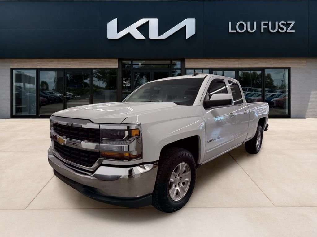 Used 2019 White Chevrolet LT image 1