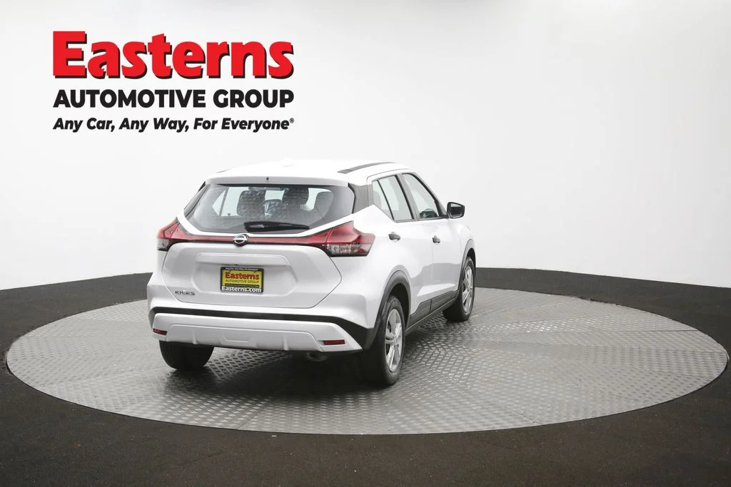 Used 2024 White Nissan S image 38