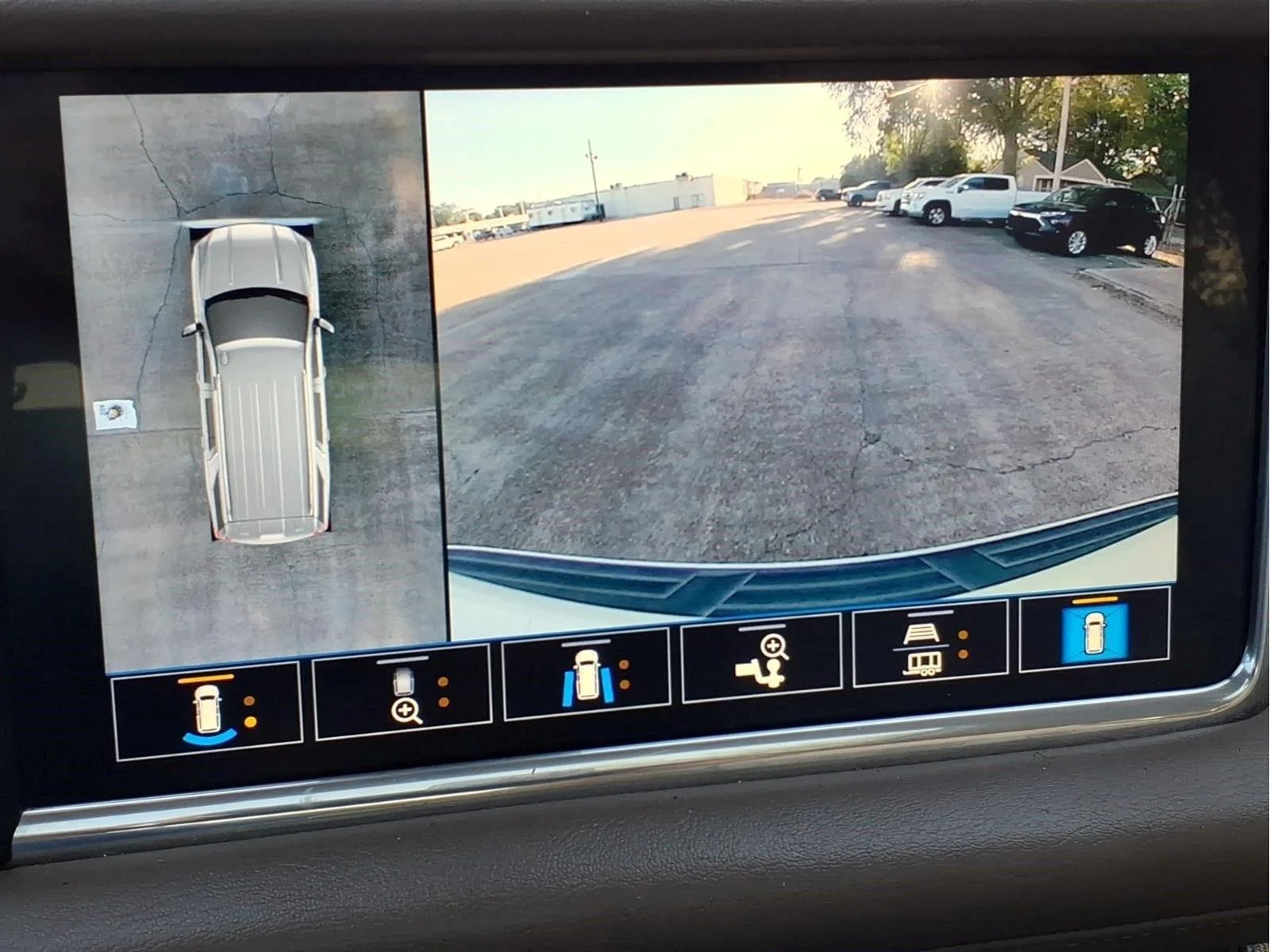 Used 2021 WHITE FROST TRICOAT GMC Denali image 26