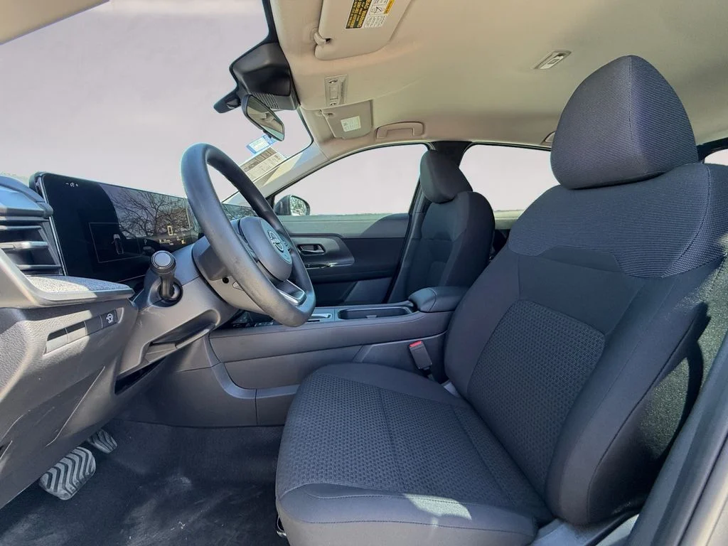 New 2026 Gray Nissan S image 10