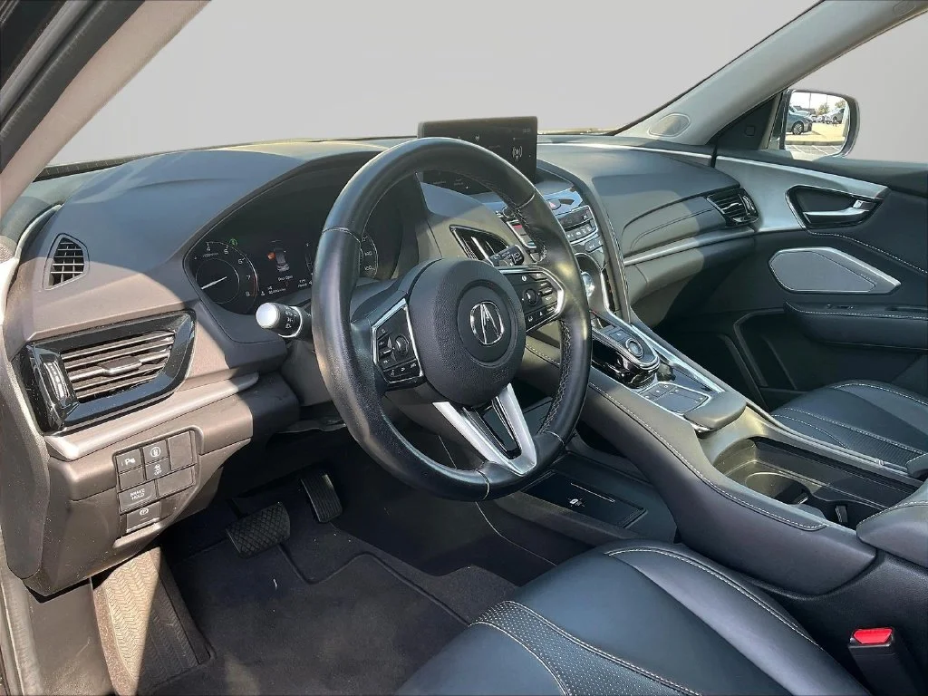Used 2023 Majestic Black Pearl Acura Technology Package image 17
