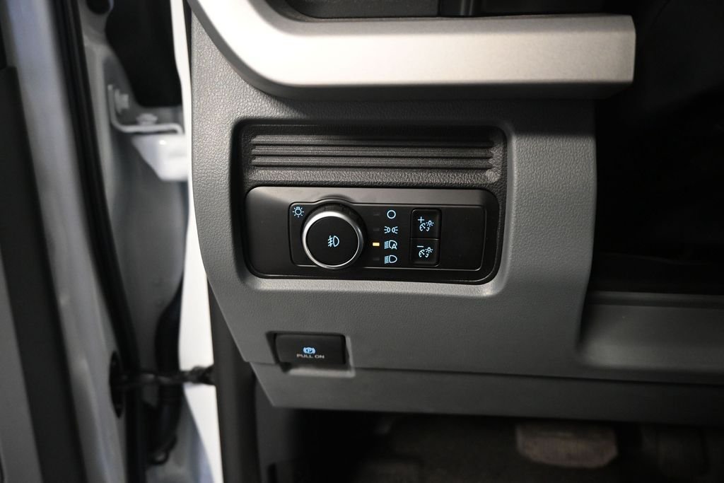 2025 Ford F-550 Super Duty Chassis Cab XL - Photo 13