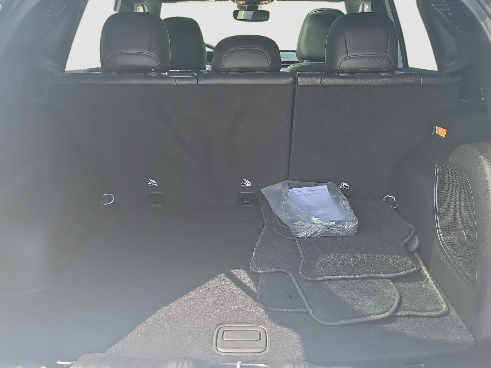 Used 2023  Jeep Latitude Lux image 14