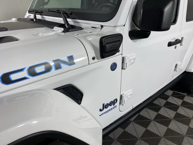 Used 2021 White Jeep Unlimited Rubicon 4xe image 13
