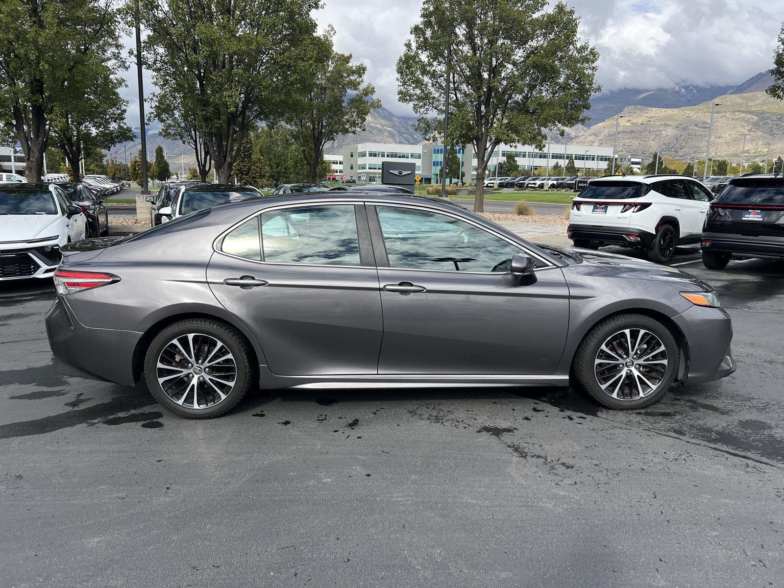 Used 2019 Predawn Gray Mica Toyota SE image 17