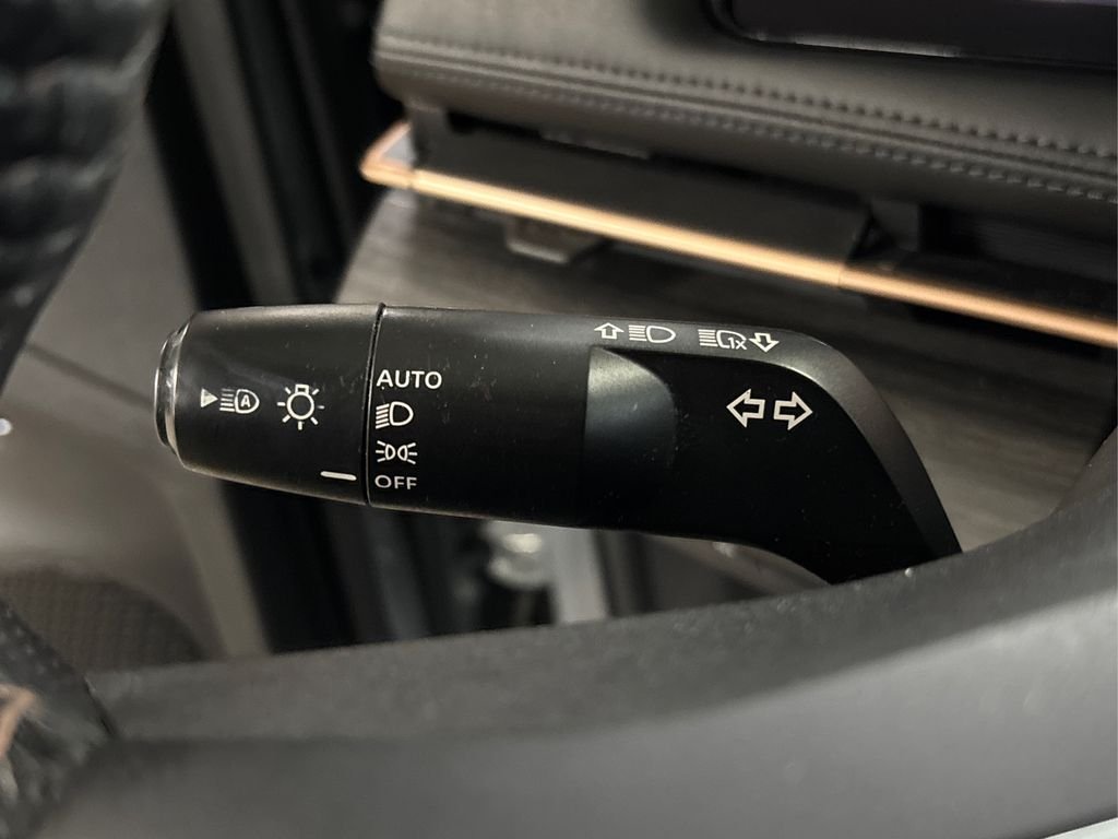 Used 2023 Gray Nissan ENGAGE image 25