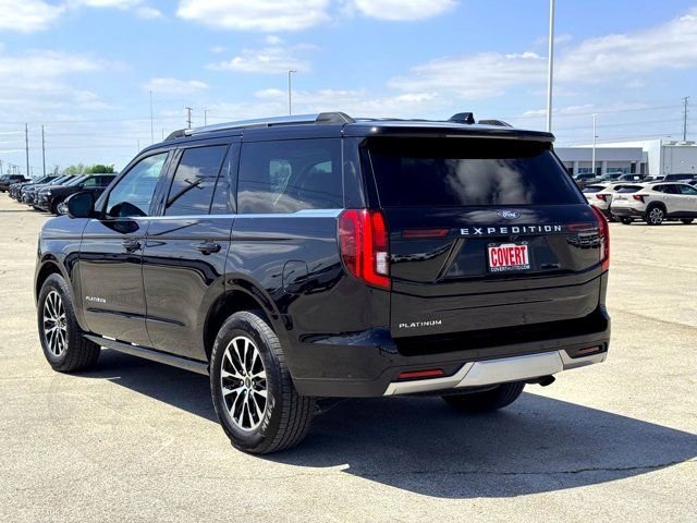 Used 2025 Black Ford Platinum image 9
