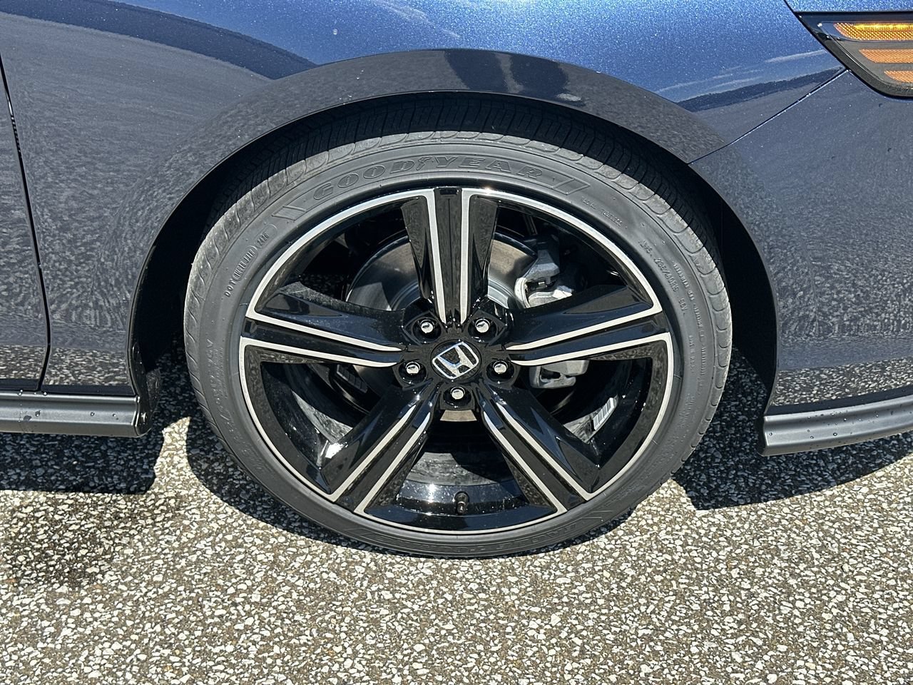 New 2026 Canyon River Blue Metallic Honda SE image 10
