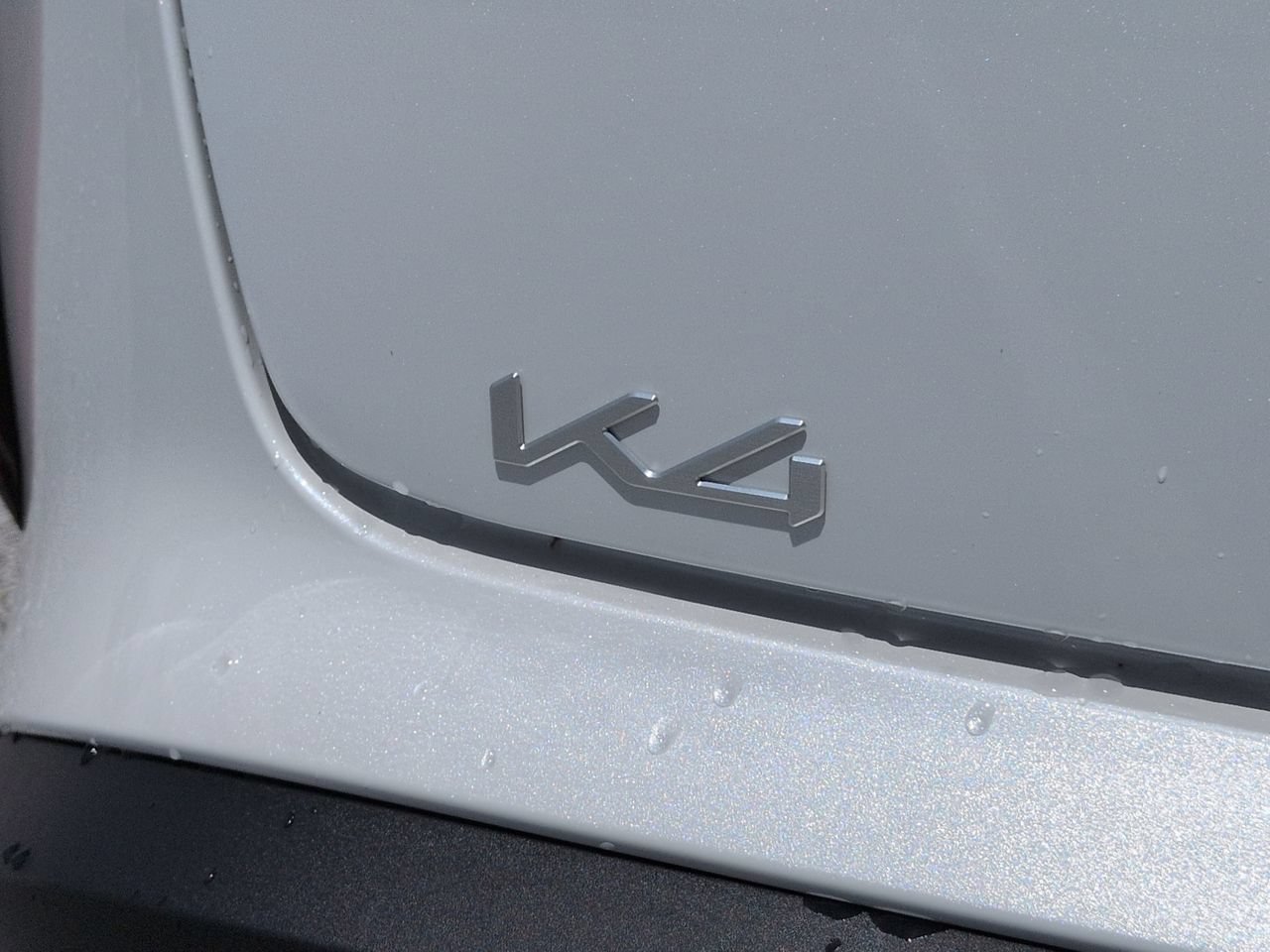 New 2026 Snow White Pearl Kia LX image 14