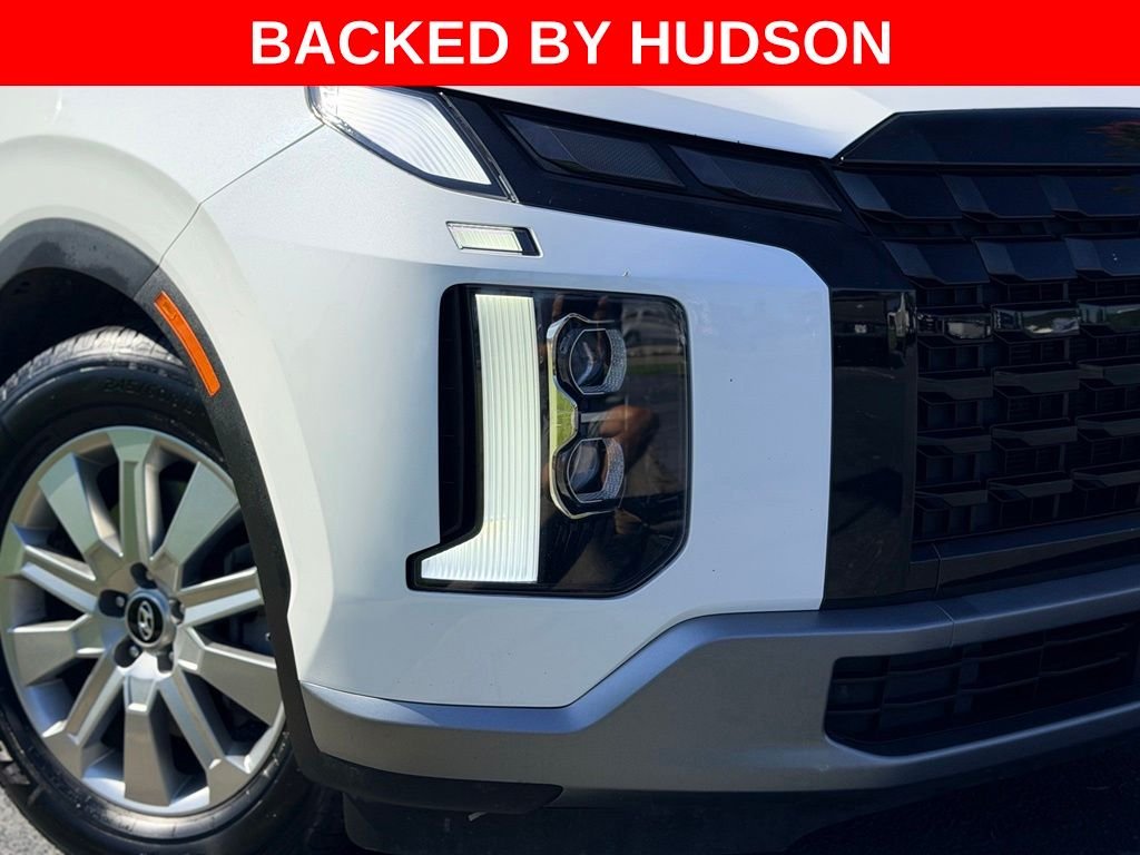 Used 2024 White Hyundai SEL image 3